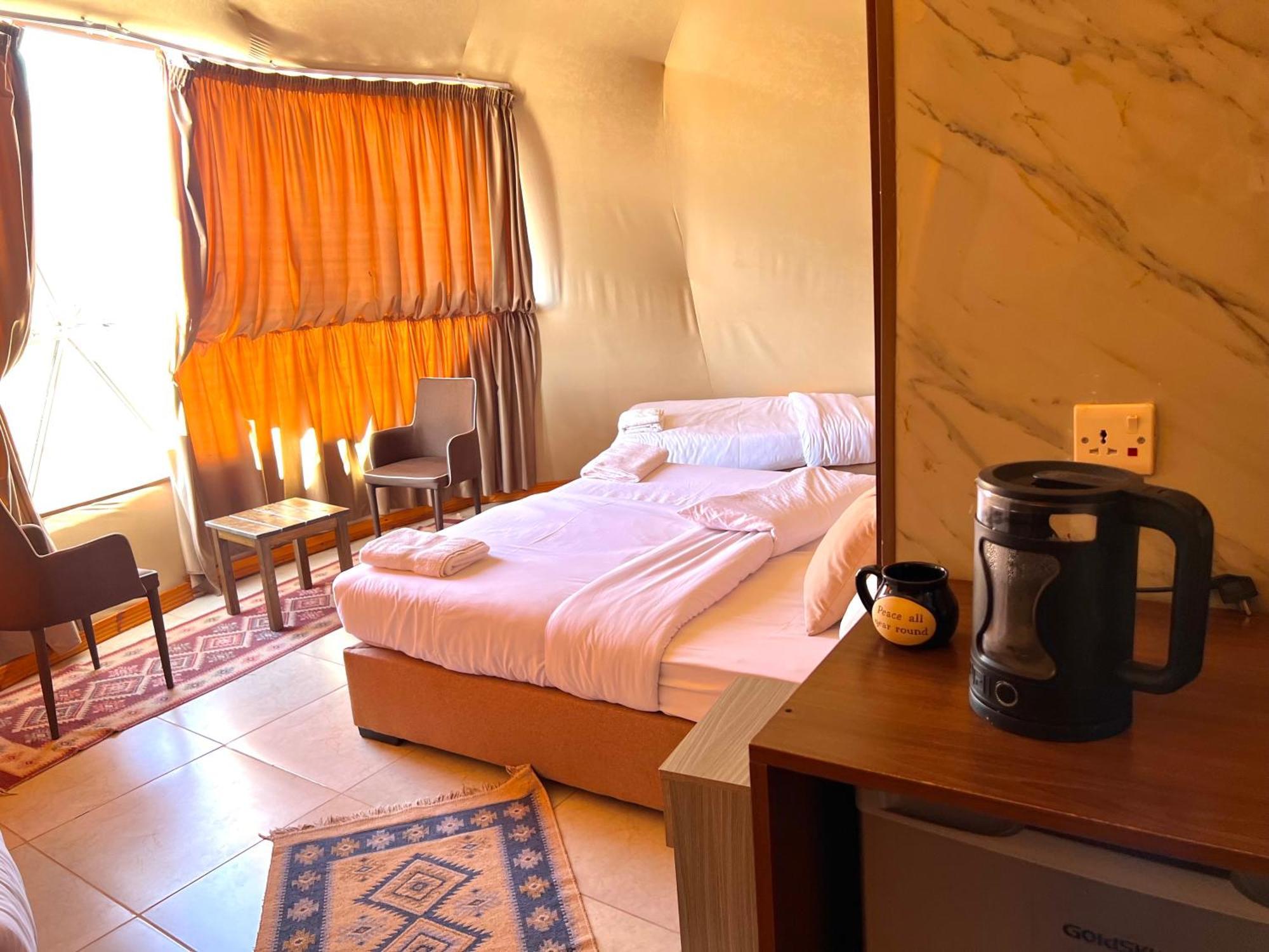 Angelina Wadi Rum Camp Екстериор снимка