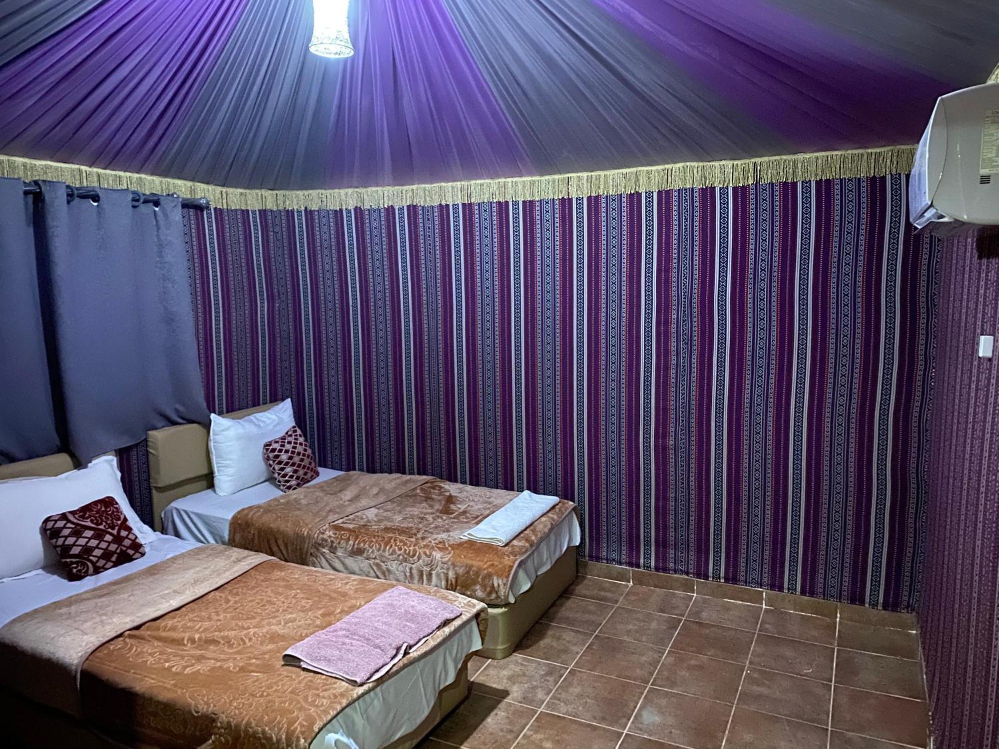Angelina Wadi Rum Camp Екстериор снимка