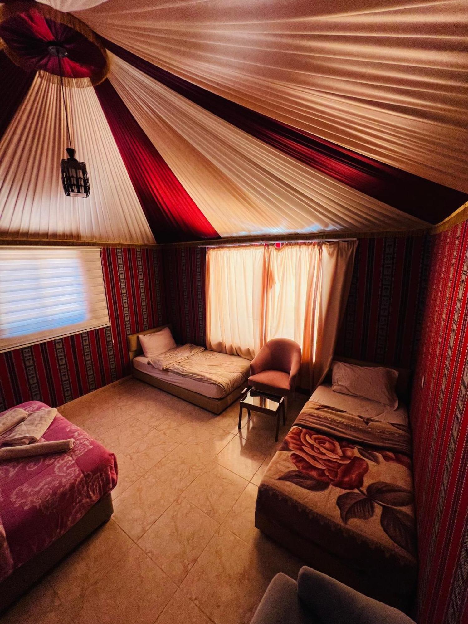Angelina Wadi Rum Camp Екстериор снимка